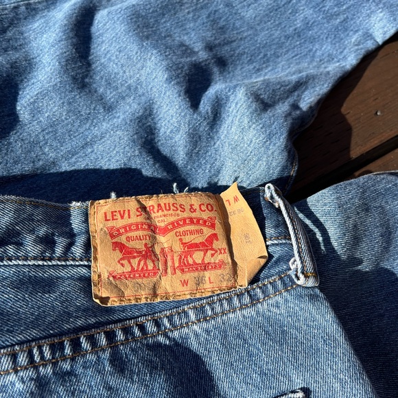 Size 35x32 - Picture 2 of 3